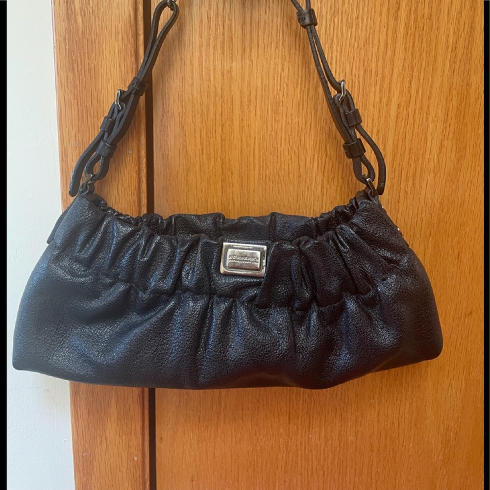 Like NEW BURBERRY CLAMSHELL LEATHER PURSE